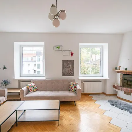 Dwupoziomowy Apartament Krakowskie Przedmiescie * Warsaw
