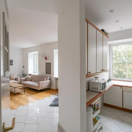 Dwupoziomowy Apartament Krakowskie Przedmiescie Apartment