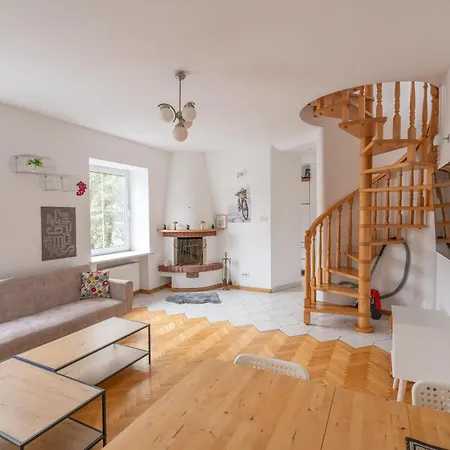 Dwupoziomowy Apartament Krakowskie Przedmiescie Apartment Warsaw